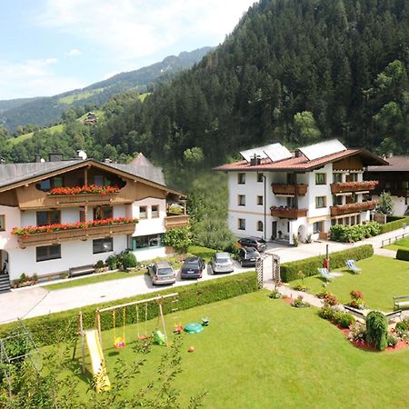 Ferienwohnungen Rahm Mayrhofen Habitación foto